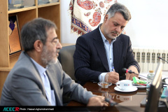 نشست رونمایی از پوستر «مسابقات مناظره دانشجویی سلامت»